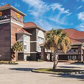 La Quinta Inn & Suites by Wyndham Walker - Denham Springs