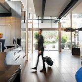 Peppers Gallery Hotel Canberra