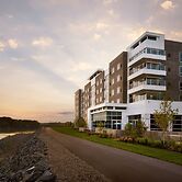 The Landing Hotel at Rivers Casino & Resort