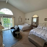 Maria's Garden and Inn