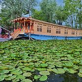 New Bul Bul Group Of Houseboats