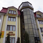 Senator Hotel
