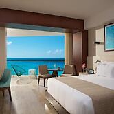 Altitude at Krystal Grand Cancun - All inclusive