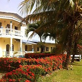 Sunrise Getaway Apartments