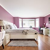 Fraser River Richmond Bed & Breakfast