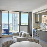 Meriton Suites Campbell Street, Sydney