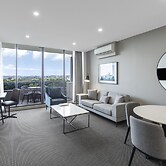 Meriton Suites Waterloo