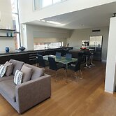 Lakeshore Springs Apartments