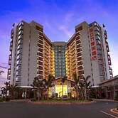 Sanya Seacube Holiday Hotel