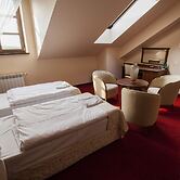 Hotel Rytwiany Nowy Dworek