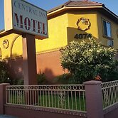 Central Inn Motel on 41 Street