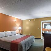 LoneStar Inn & Suites