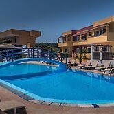 Nikos Villas