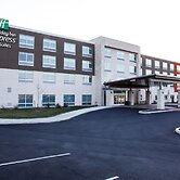Holiday Inn Express and Suites Gettysburg by IHG