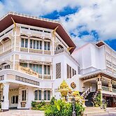 Chuchai Buri Sri Amphawa