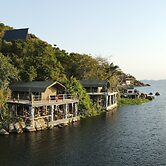 Wag Hill Lodge