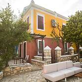 Karnayo Traditional Houses