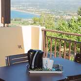 Angelica-Sea & Mountain View at a Sunny Retreat