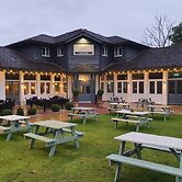 Cuttle Bridge Inn Hotel