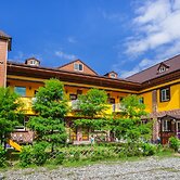 The Anderson Manor Hotel