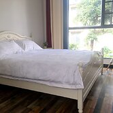 Shi Lin family folk inn