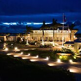 Mahogany Bay Resort & Beach Club, Curio Collection by Hilton