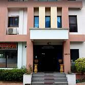 Fueang Fha Palace Hotel