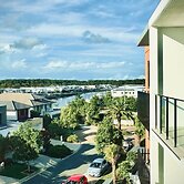 The Peninsula at Hope Island