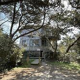 Dune Rose 3 Bedroom Cottage by RedAwning