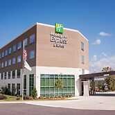 Holiday Inn Express And Suites- Birmingham North-Fultondale by IHG
