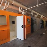 Bed and Boarding - Hostel