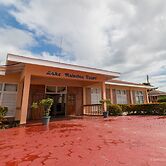 Lake Mainstay Resort