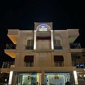 Lotus Hotel