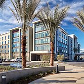Homewood Suites by Hilton Long Beach Airport