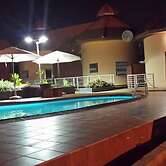 Ponderosa Travel Lodge