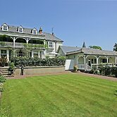 Wingrove House