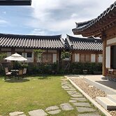 Suncheon Moonlight Love Hanok Pension