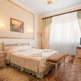 Petrovskaya Hotel