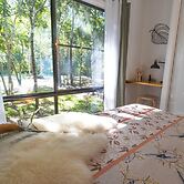 Airlie Beach Eco Cabins - Adults only