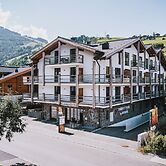 24 by AvenidA - Mountain Hotel