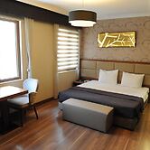 Izmit Saray Hotel