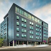 MOXY Minneapolis Uptown