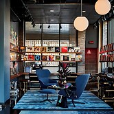 MOXY Minneapolis Uptown