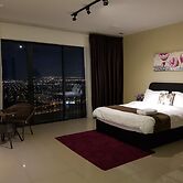 Euzmo Residences at Trefoil