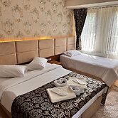 Abant Dort Mevsim Konagi