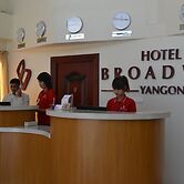 Hotel Broadway Yangon
