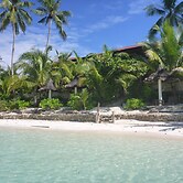 Island View Beachfront Resort