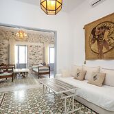 Naxos Center Houses