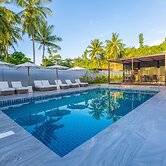 Meridian Adventure Marina Club & Resort