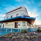 The Windsor Castle Hotel